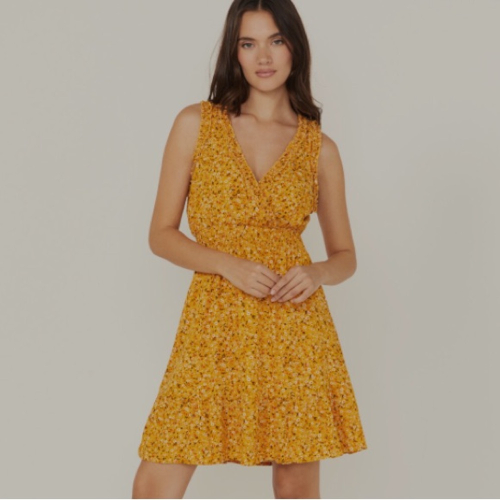 NWOT Shyanne Yellow Floral Mini Dress